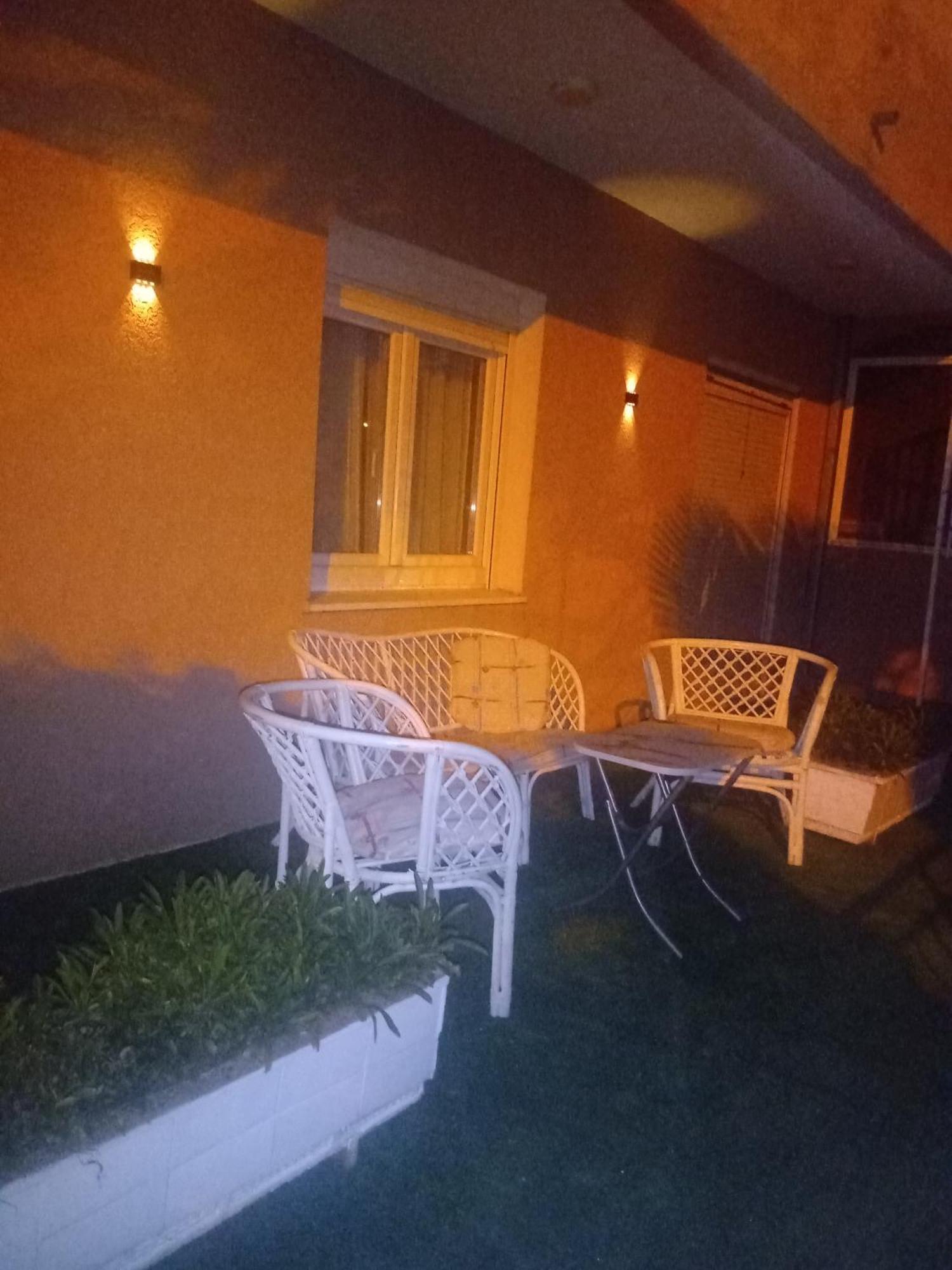 Apartmani Andrijana Улцинь Экстерьер фото